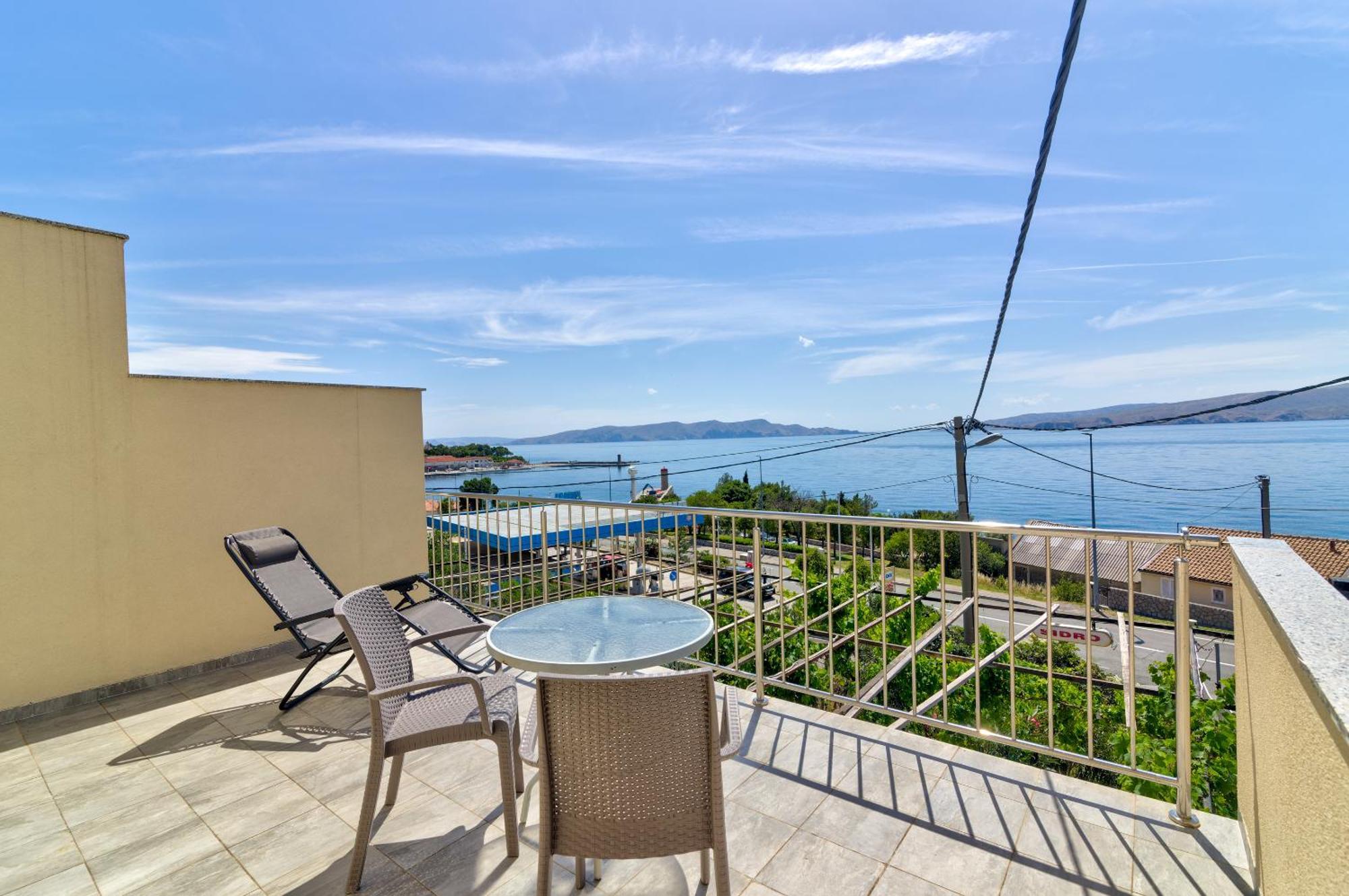 Apartmani Ana Senj  Buitenkant foto