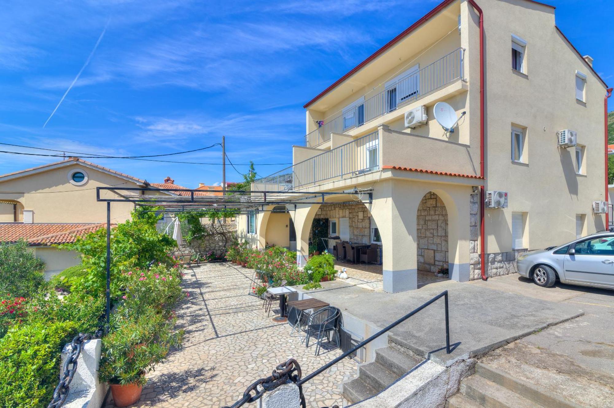 Apartmani Ana Senj  Buitenkant foto