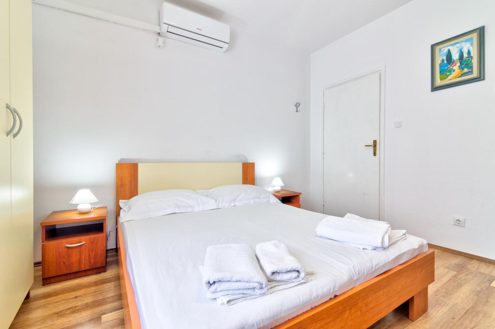 Apartmani Ana Senj  Kamer foto